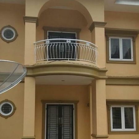 Villa Brastagi Resort Jalan Mimpin Tua Blok C No. 41 Berastagi Eksteriør bilde